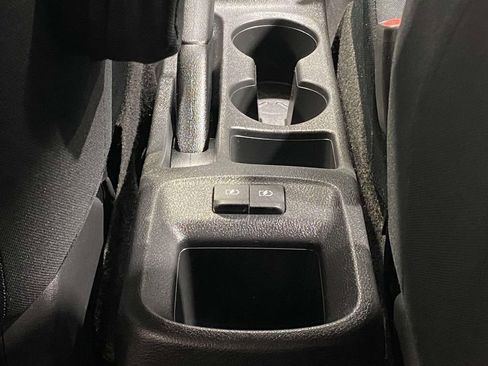 Used 2024 Nissan Kicks S image 12