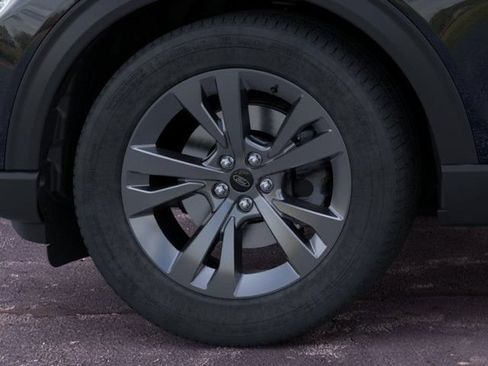 New 2026 Ford Explorer Active w/ Active Comfort Package AWD/4WD image 19