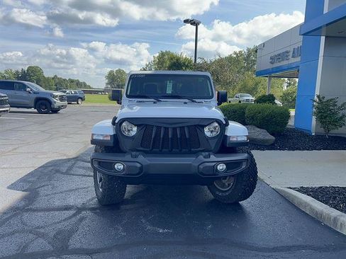 Used 2021 Jeep Gladiator Sport w/ Quick Order Package 24Q 80Th AWD/4WD image 2
