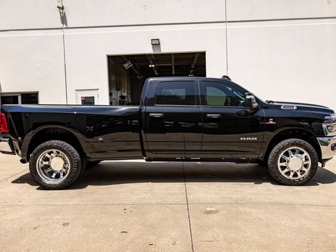 Used 2025 RAM 3500 Big Horn AWD/4WD image 10