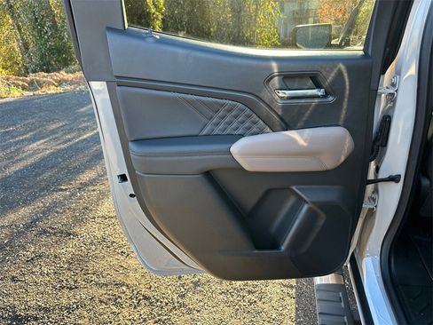 Used 2026 GMC Canyon Denali image 22