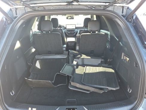 Certified 2025 Ford Explorer ST image 10