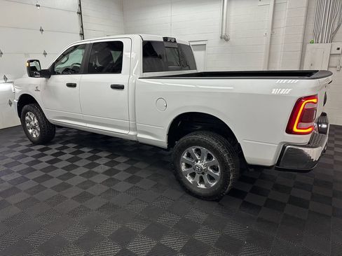 Used 2023 RAM 2500 Big Horn w/ Level 2 Equipment Group AWD/4WD image 6