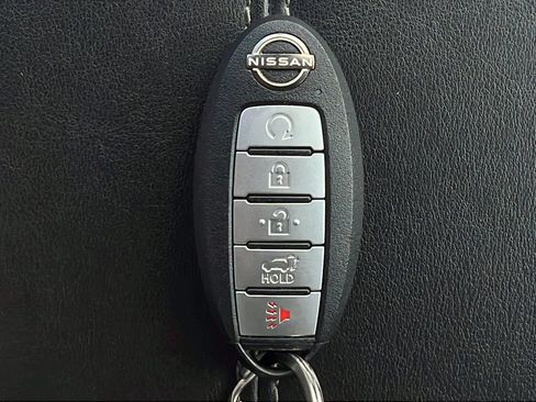 Used 2022 Nissan Pathfinder SL w/ SL Premium Package FWD image 29