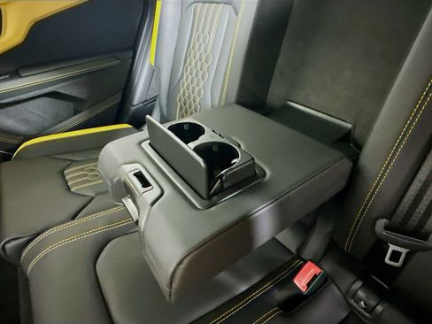 Used 2025 Lamborghini Urus SE AWD/4WD image 58