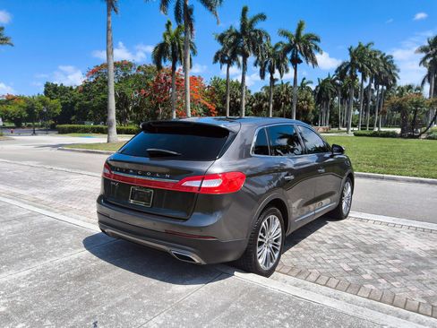 Used 2018 Lincoln MKX Reserve FWD image 20