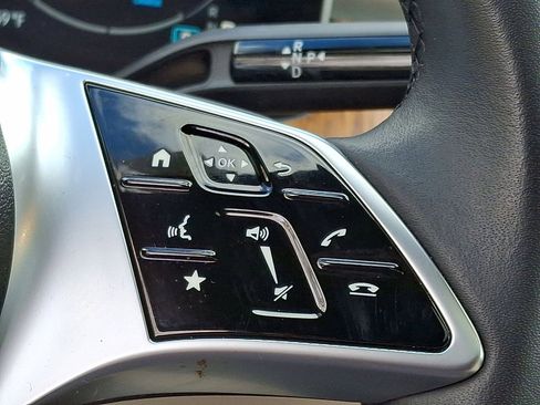 Used 2024 Mercedes-Benz C 300 Sedan image 17