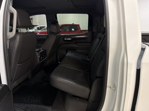 Used 2024 Chevrolet Silverado 1500 LTZ AWD/4WD image 21