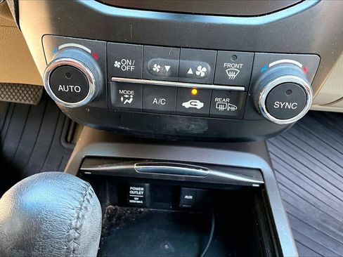 Used 2015 Acura RDX FWD image 25