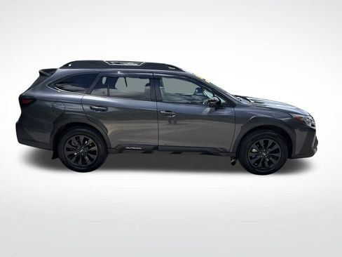 Used 2023 Subaru Outback Onyx Edition XT AWD/4WD image 4