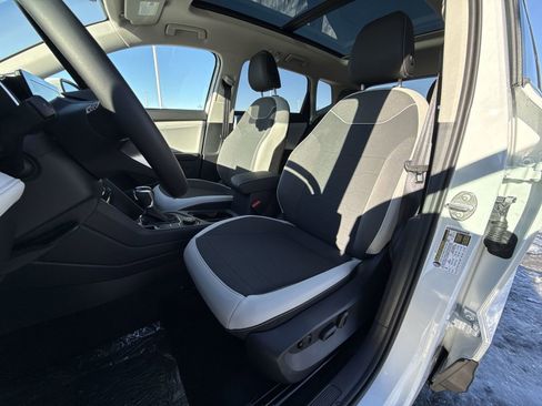 New 2026 Volkswagen Taos SE image 13