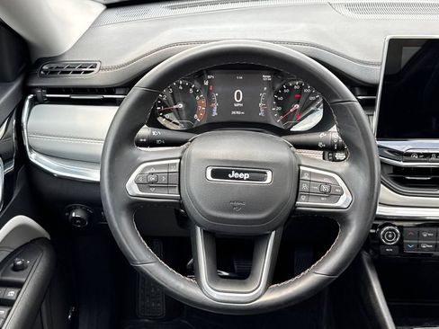 Used 2022 Jeep Compass Limited w/ Sun and Sound Group AWD/4WD image 24