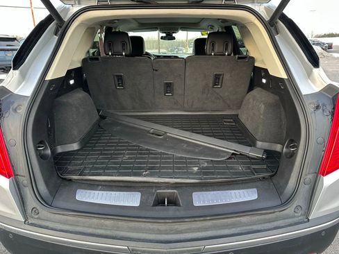 Used 2019 Cadillac XT5 Premium Luxury image 6