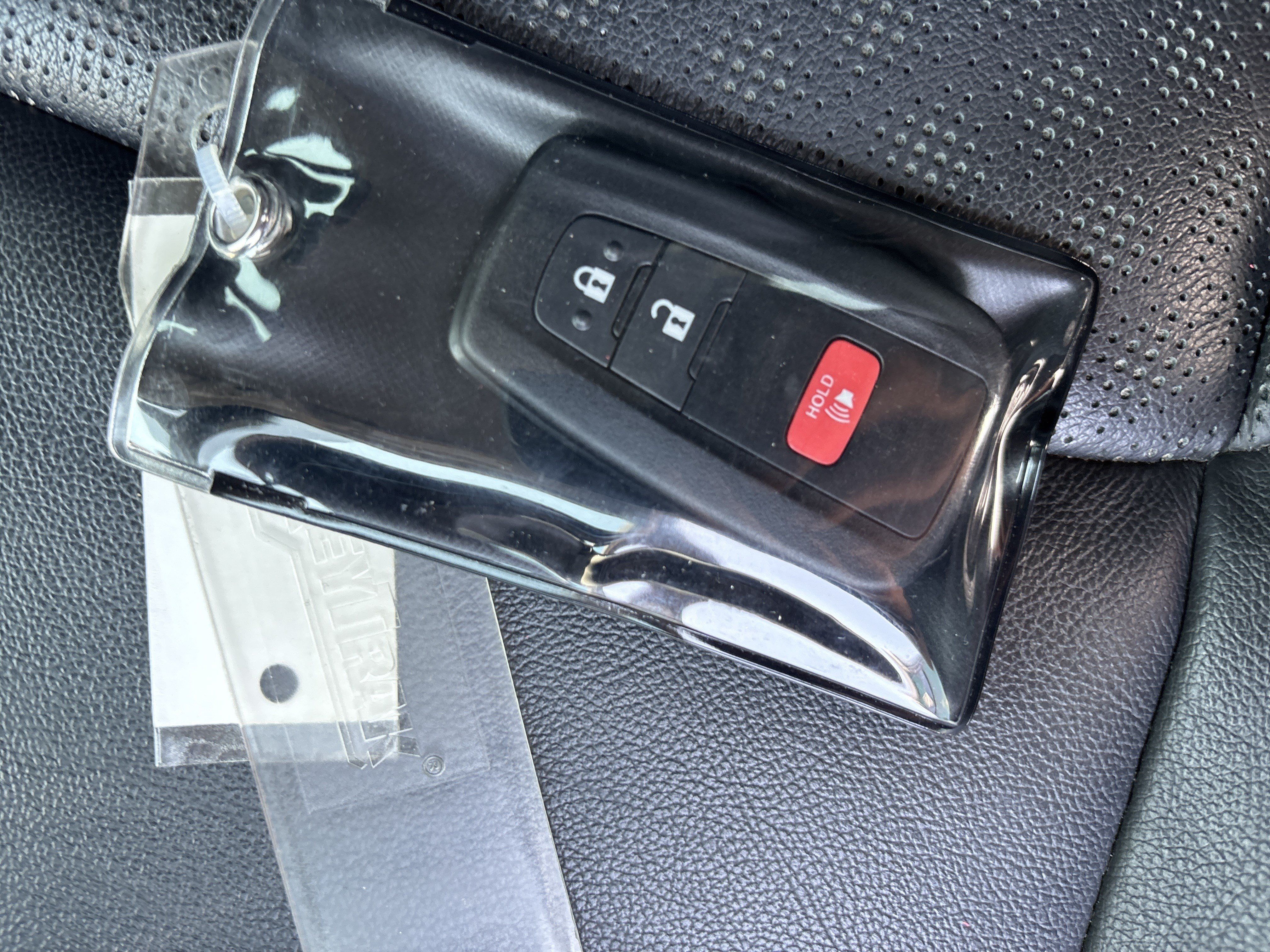 Used 2021 Toyota C-HR Limited FWD image 36