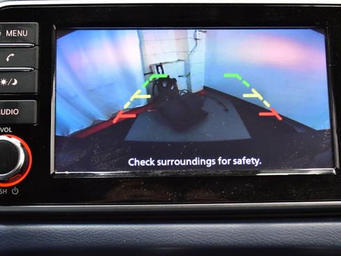 Used 2025 Nissan Versa SV image 24