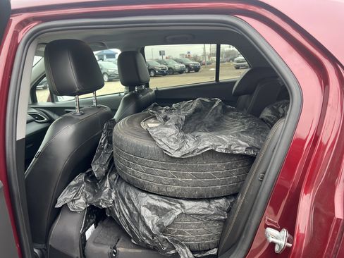 Used 2017 Chevrolet Trax LT w/ Driver Confidence Package image 12