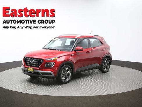 Used 2023 Hyundai Venue Limited FWD image 57