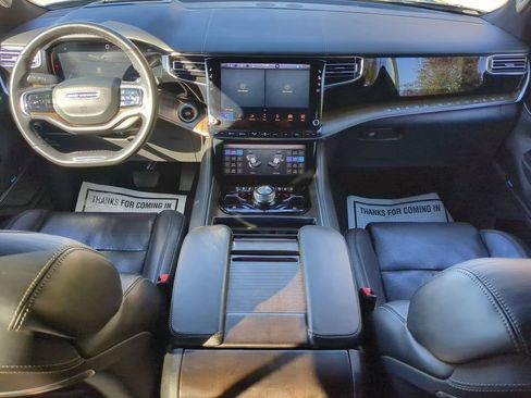 Used 2022 Jeep Grand Wagoneer Series I image 40