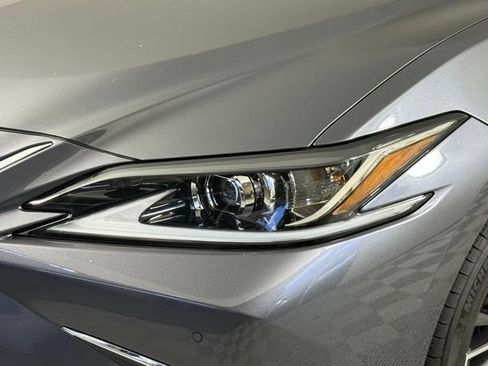 Used 2022 Lexus ES 350 w/ Premium Package FWD image 12