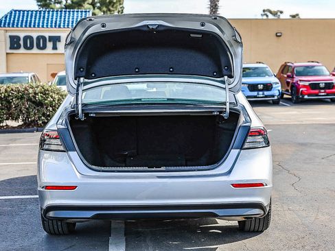 Certified 2024 Honda Accord EX image 29