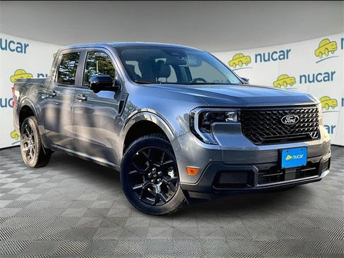 New 2025 Ford Maverick Lariat w/ Black Appearance Package image 1