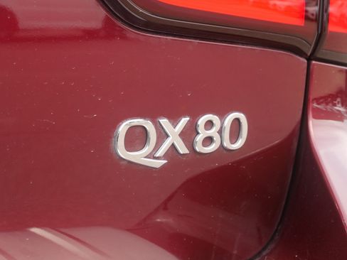 Used 2022 INFINITI QX80 Luxe w/ Cargo Package image 12
