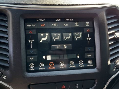 Used 2022 Jeep Cherokee Trailhawk image 22