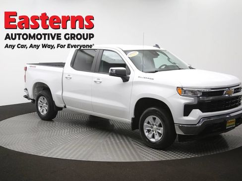 Used 2025 Chevrolet Silverado 1500 LT AWD/4WD image 50