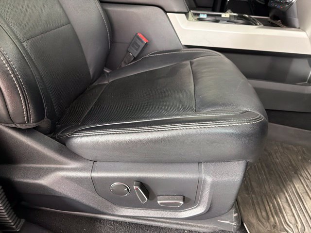 Used 2019 Ford F250 Lariat w/ Lariat Ultimate Package AWD/4WD image 32