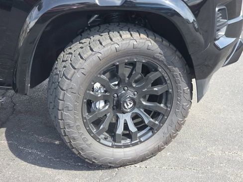 New 2025 Chevrolet Colorado Trail Boss AWD/4WD image 26