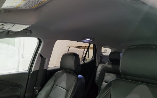 Used 2024 GMC Terrain SLT FWD image 32