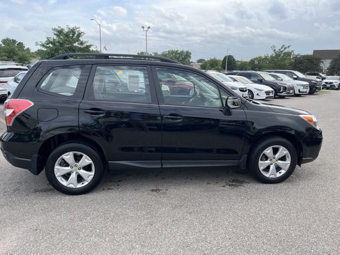 Used 2015 Subaru Forester 2.5i w/ Alloy Wheel Package AWD/4WD image 4