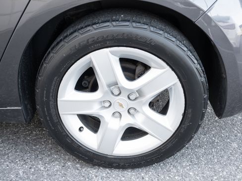 Used 2012 Chevrolet Malibu LS image 26