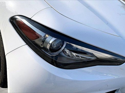 Used 2019 Alfa Romeo Giulia w/ Nero Edizione RWD image 24