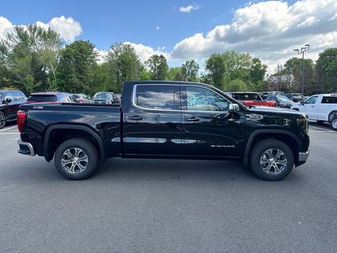 New 2026 GMC Sierra 1500 SLE AWD/4WD image 8