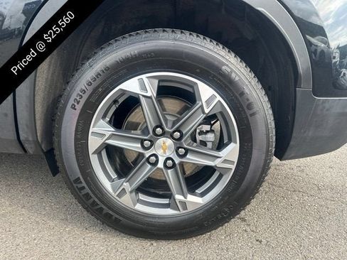 Used 2025 Chevrolet Blazer LT AWD/4WD image 5
