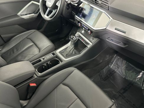 Used 2020 Audi Q3 2.0T Premium w/ Convenience Package image 15