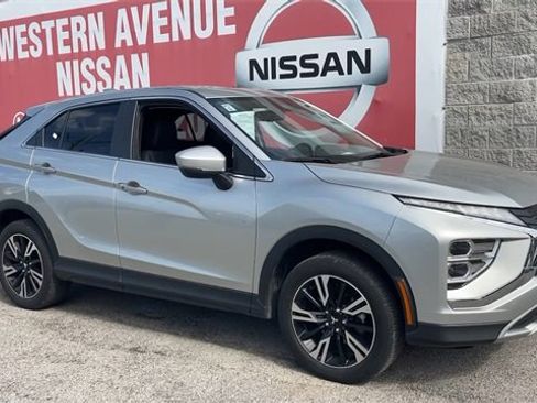 Used 2024 Mitsubishi Eclipse Cross SE image 3