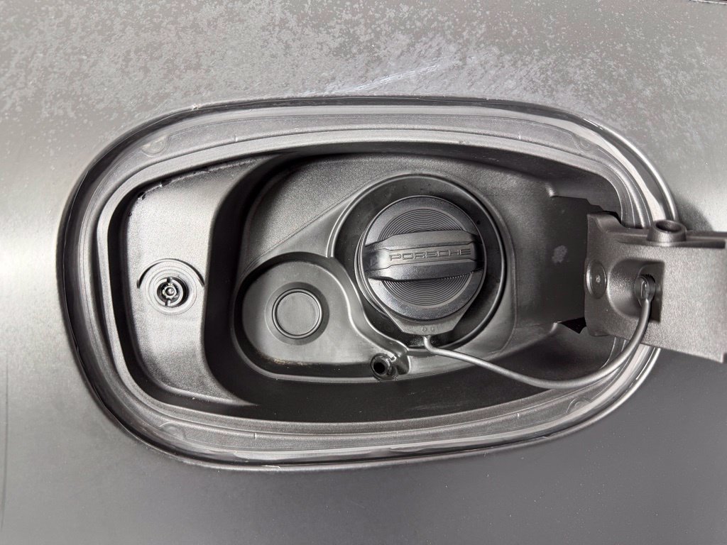 Certified 2021 Porsche Cayenne AWD/4WD image 43