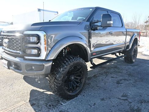 New 2026 Ford F250 Lariat w/ Black Appearance Package image 25