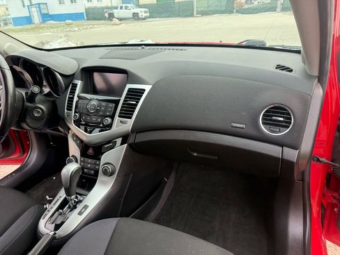 Used 2014 Chevrolet Cruze LT w/ All-Star Edition image 25