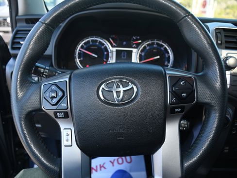 Used 2016 Toyota 4Runner Limited image 14