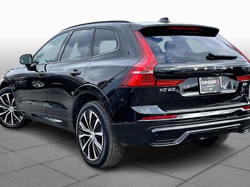 Certified 2023 Volvo XC60 B5 Plus w/ Protection Package Premier image 12
