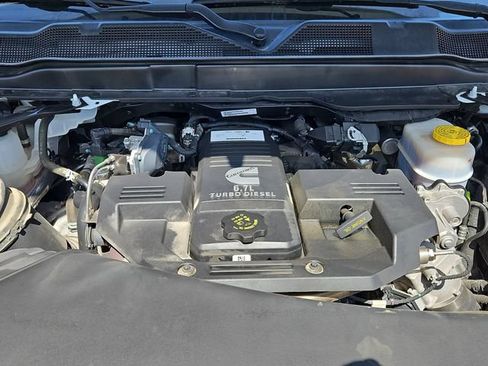 Used 2024 RAM 2500 Laramie w/ Safety Group AWD/4WD image 30