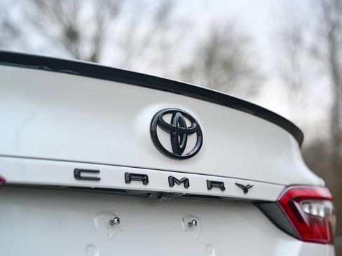 Used 2023 Toyota Camry XSE image 17