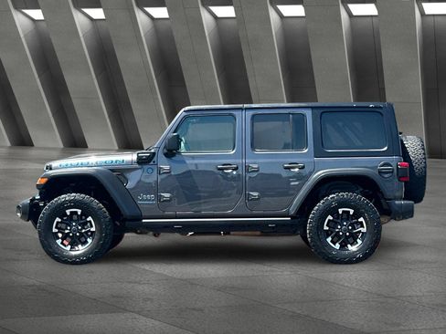 Used 2024 Jeep Wrangler Unlimited Rubicon 4xe AWD/4WD image 7