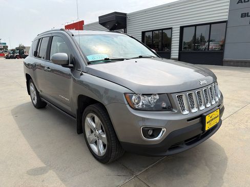 Used 2014 Jeep Compass Limited w/ Sun/Sound Group AWD/4WD image 2