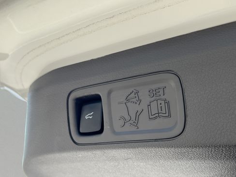 Used 2022 Lincoln Navigator Reserve RWD image 31