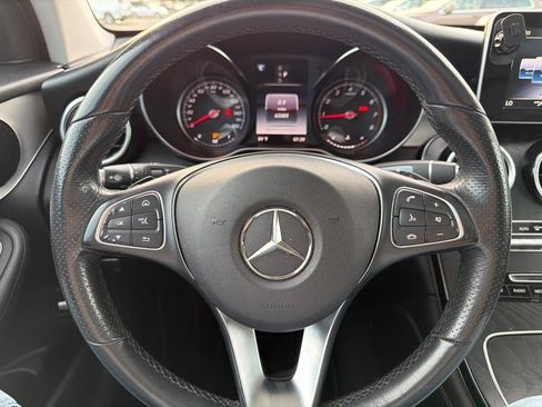 Used 2019 Mercedes-Benz GLC 300 image 19