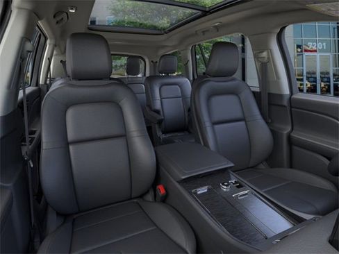 New 2026 Lincoln Aviator 2WD image 10